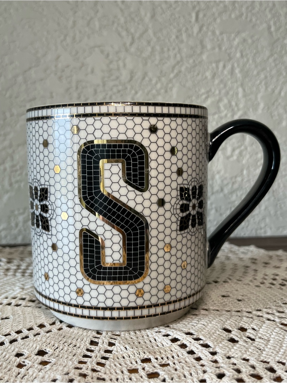 Anthropologie Tiled Margot Bistro Tile Monogram “S” Mug Black White Gold